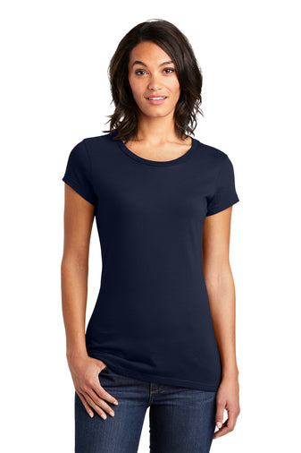District Women’s Fitted Very Important Tee