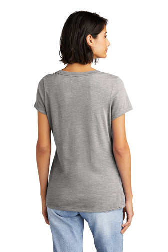 District Women’s Very Important Tee V-Neck